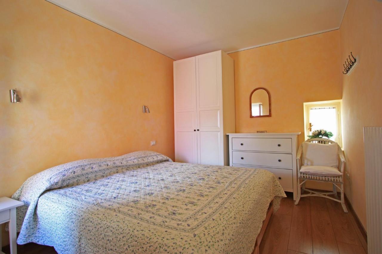 Casa Marsilva - Holiday Apartment With Roof Terrace, Near The Lake Toscolano Maderno Extérieur photo